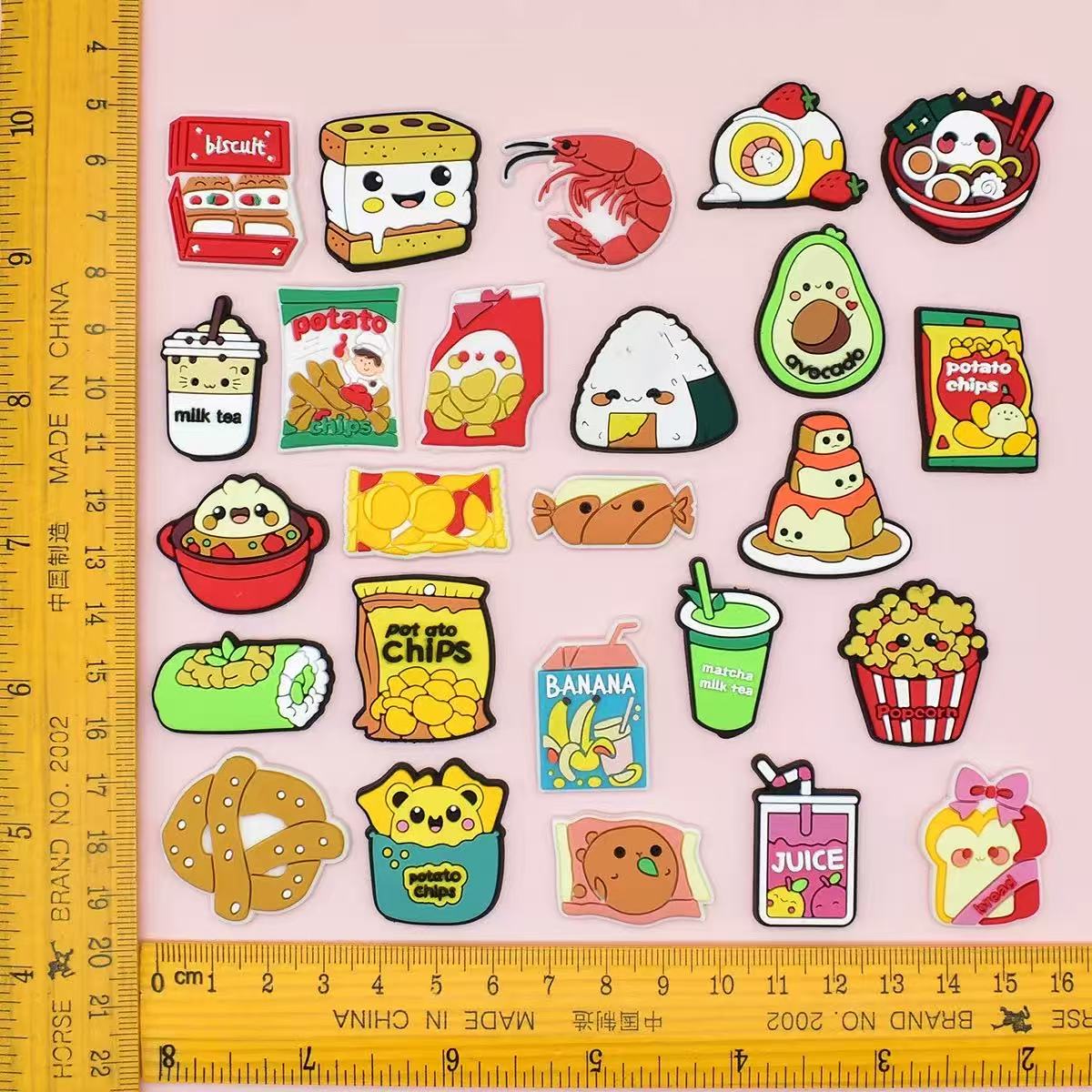 Ensemble de 25 à 100 breloques - Food Snacks Drinks avis et prix
